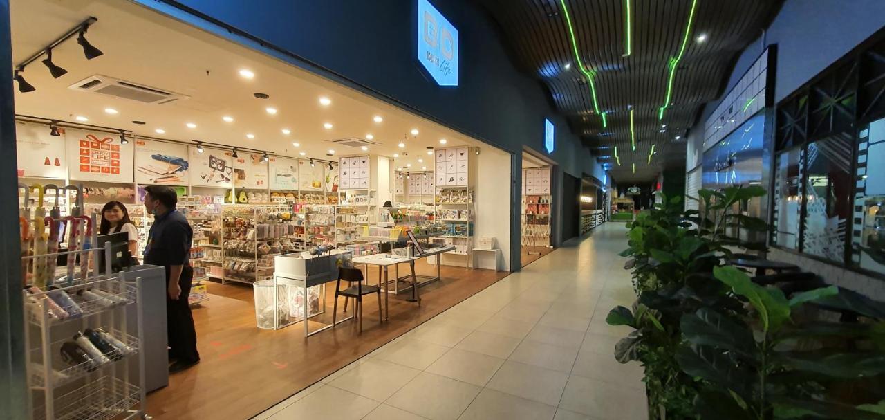 Kozi Square New Sgh Cozy Home 8A Kuching Buitenkant foto