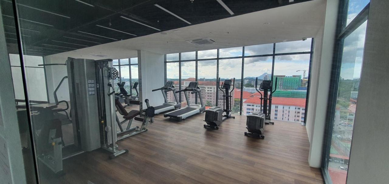 Kozi Square New Sgh Cozy Home 8A Kuching Buitenkant foto