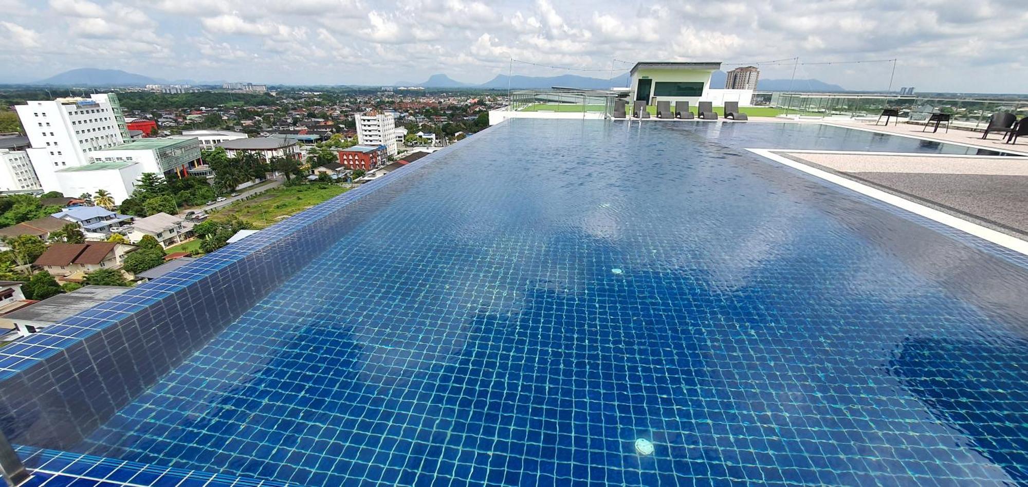 Kozi Square New Sgh Cozy Home 8A Kuching Buitenkant foto